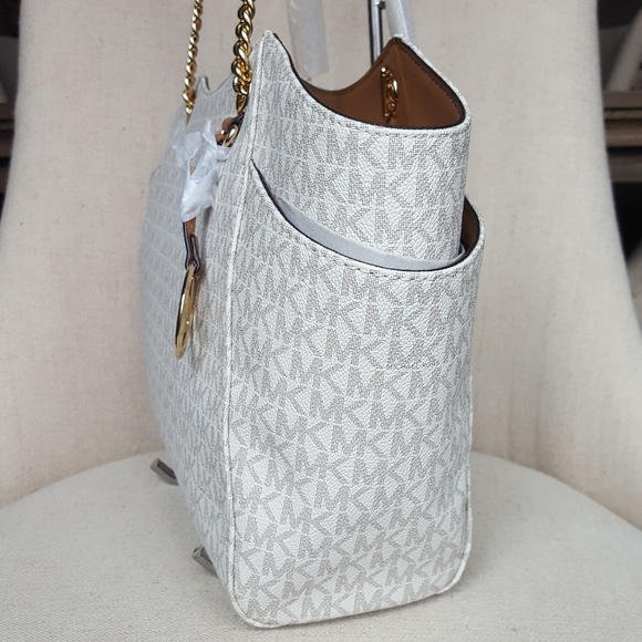 SOLD OUT NWT Michael Kors LG Chain shoulder Bag - Picture 4 of 7